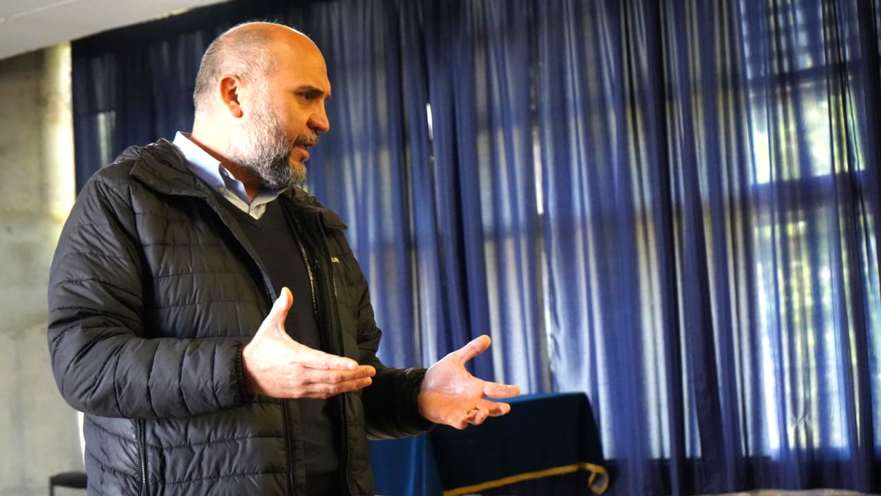 Firman convenio para capacitar a funcionarios municipales en su transición a los Servicios Locales de Educación Pública