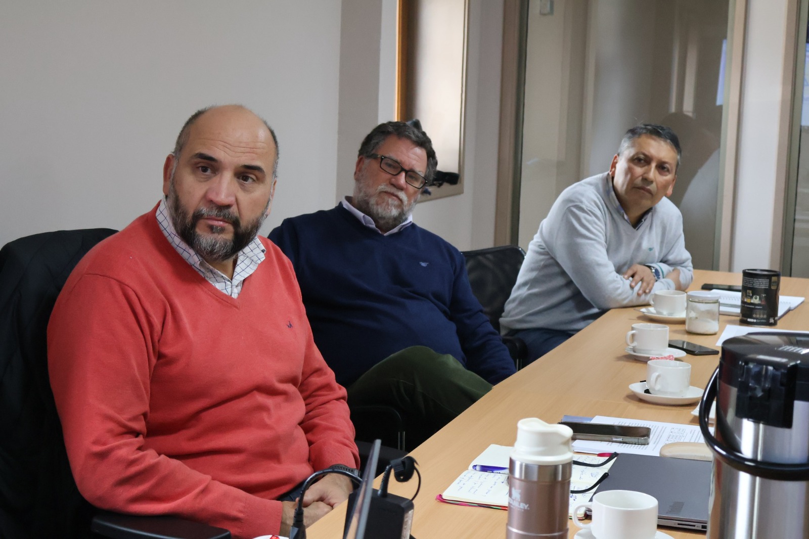 Equipo de la DEP y autoridades de Educación sostienen reunión de seguimiento con el SLEP Valdivia