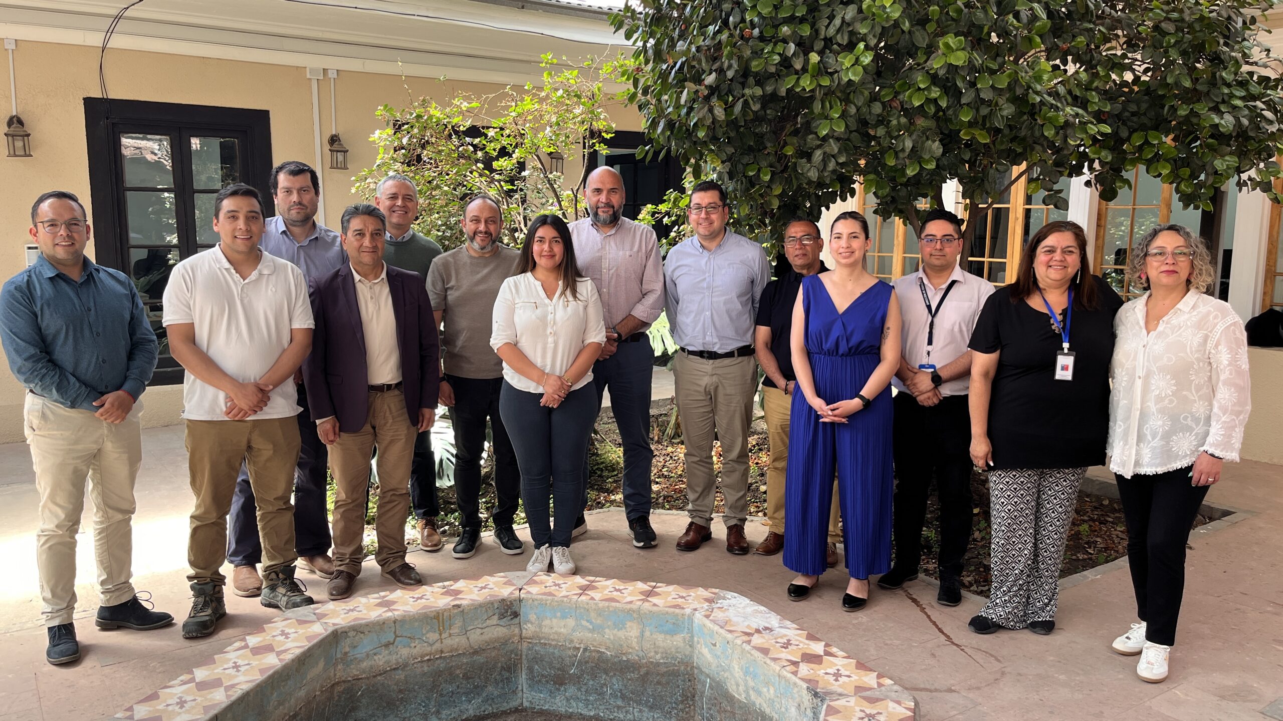 Jefe de la División de Implementación de los Servicios Locales de Educación Pública se reúne con equipos de subdirecciones de SLEP Los Andes